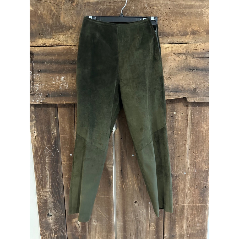 Women’s‎ luxury vintage dark green leather pants by Danier leather. Size 4.